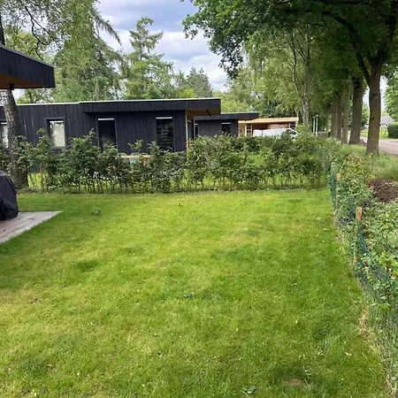 Lodge De Vos - Luxe Lodge Op De Veluwe Met Vrij Uitzicht & Omheinde Tuin Alpesi faház *