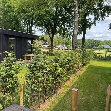 Lodge De Vos - Luxe Lodge Op De Veluwe Met Vrij Uitzicht & Omheinde Tuin Putten